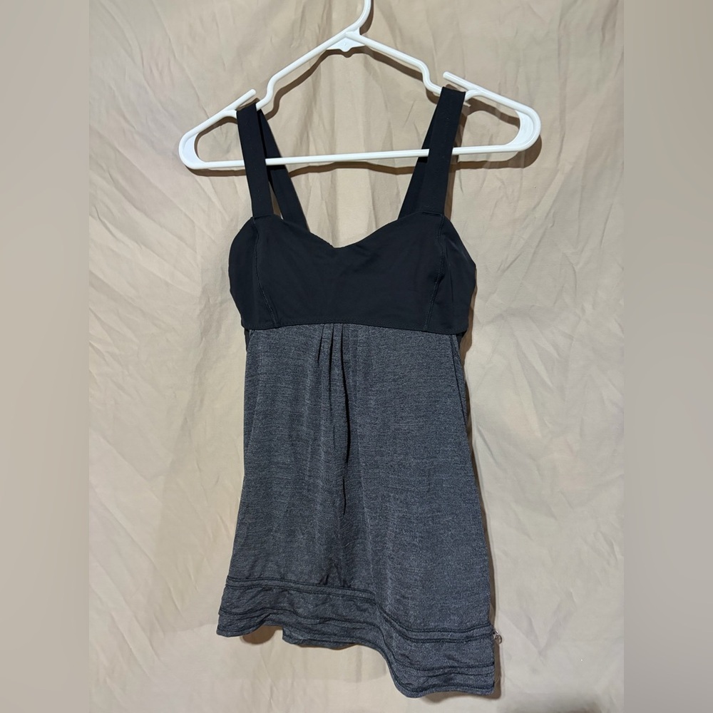 Lululemon tank top